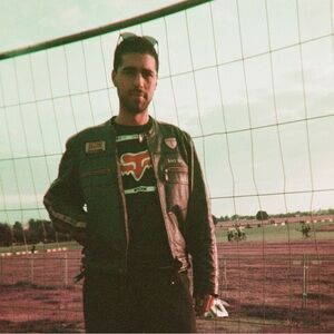 Meet your Posher, Chello